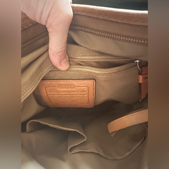 Coach shoulder bag - Picture 3 of 3